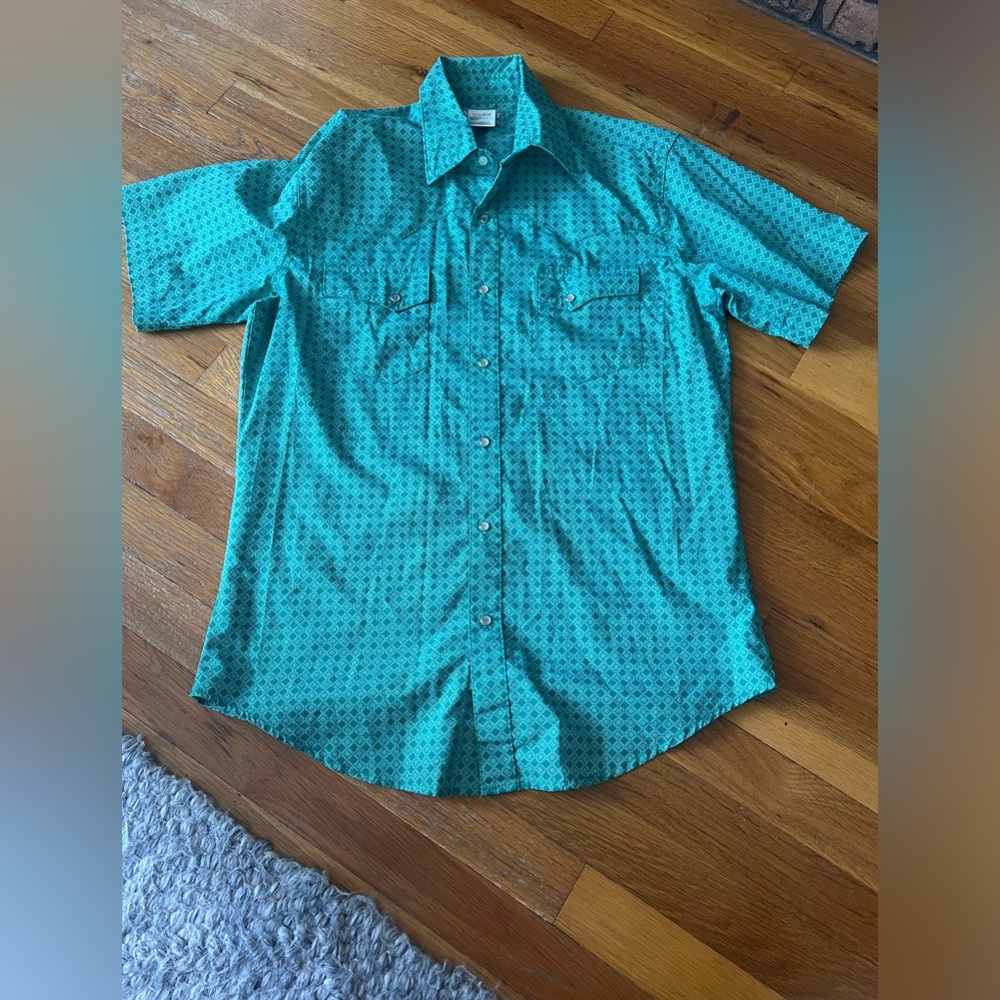 VINTAGE men’s wrangler pearl snap shirt